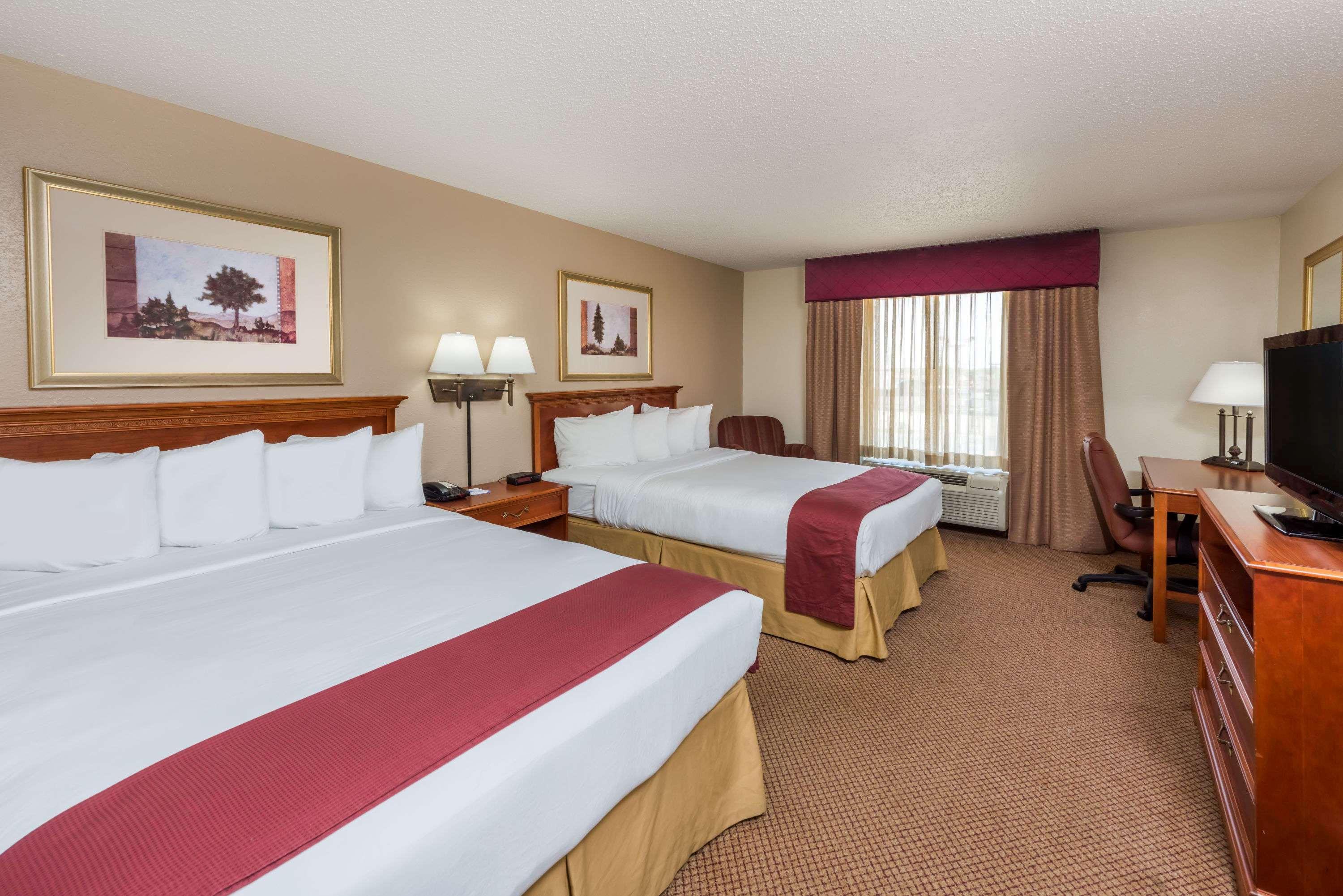 Seasons Inn & Suites Highland Dış mekan fotoğraf