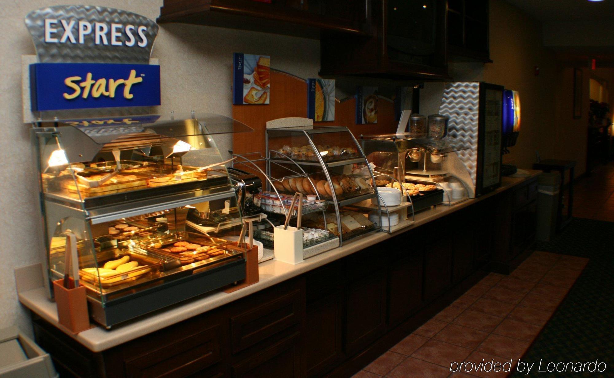 Seasons Inn & Suites Highland Restoran fotoğraf