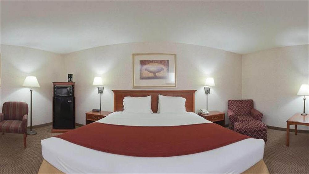 Seasons Inn & Suites Highland Dış mekan fotoğraf