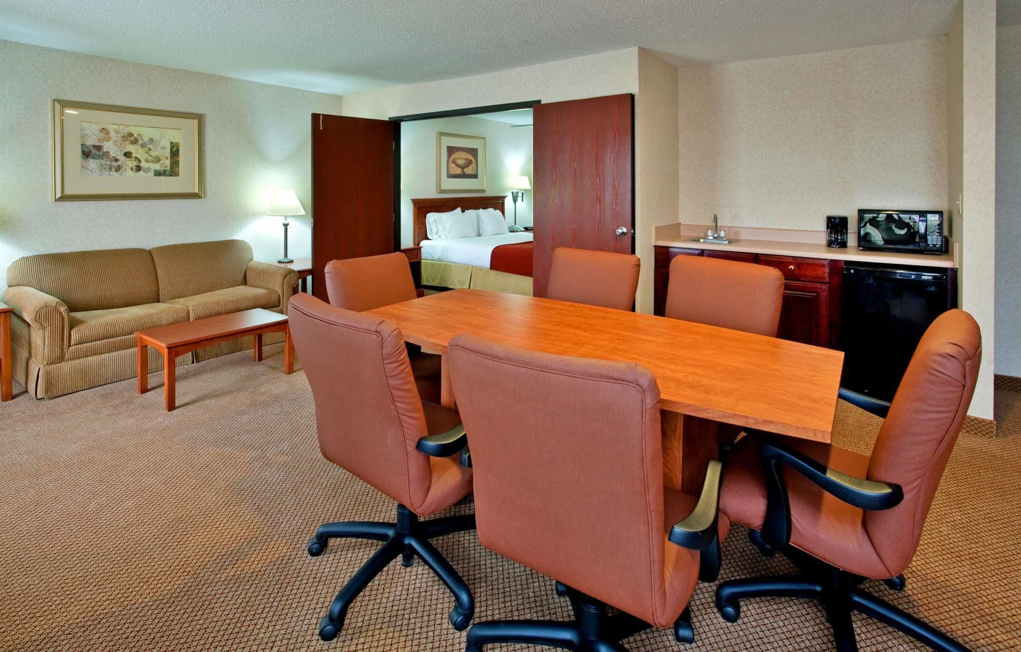 Seasons Inn & Suites Highland Dış mekan fotoğraf